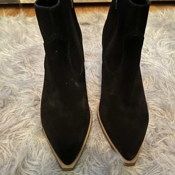 boots - Picture 2 of 2